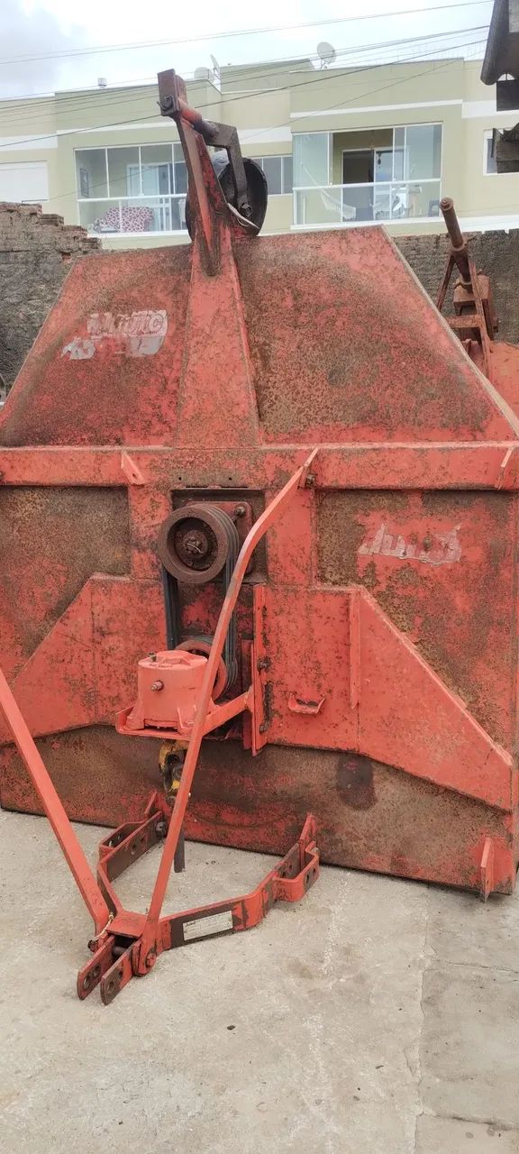 Roçadeira agrícola Jumil Mod RUTC 1.80