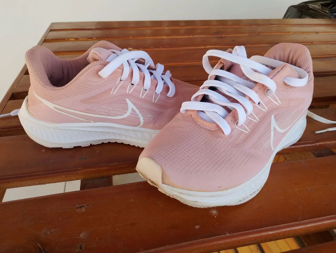 Tênis Rosa Nike Tam.38