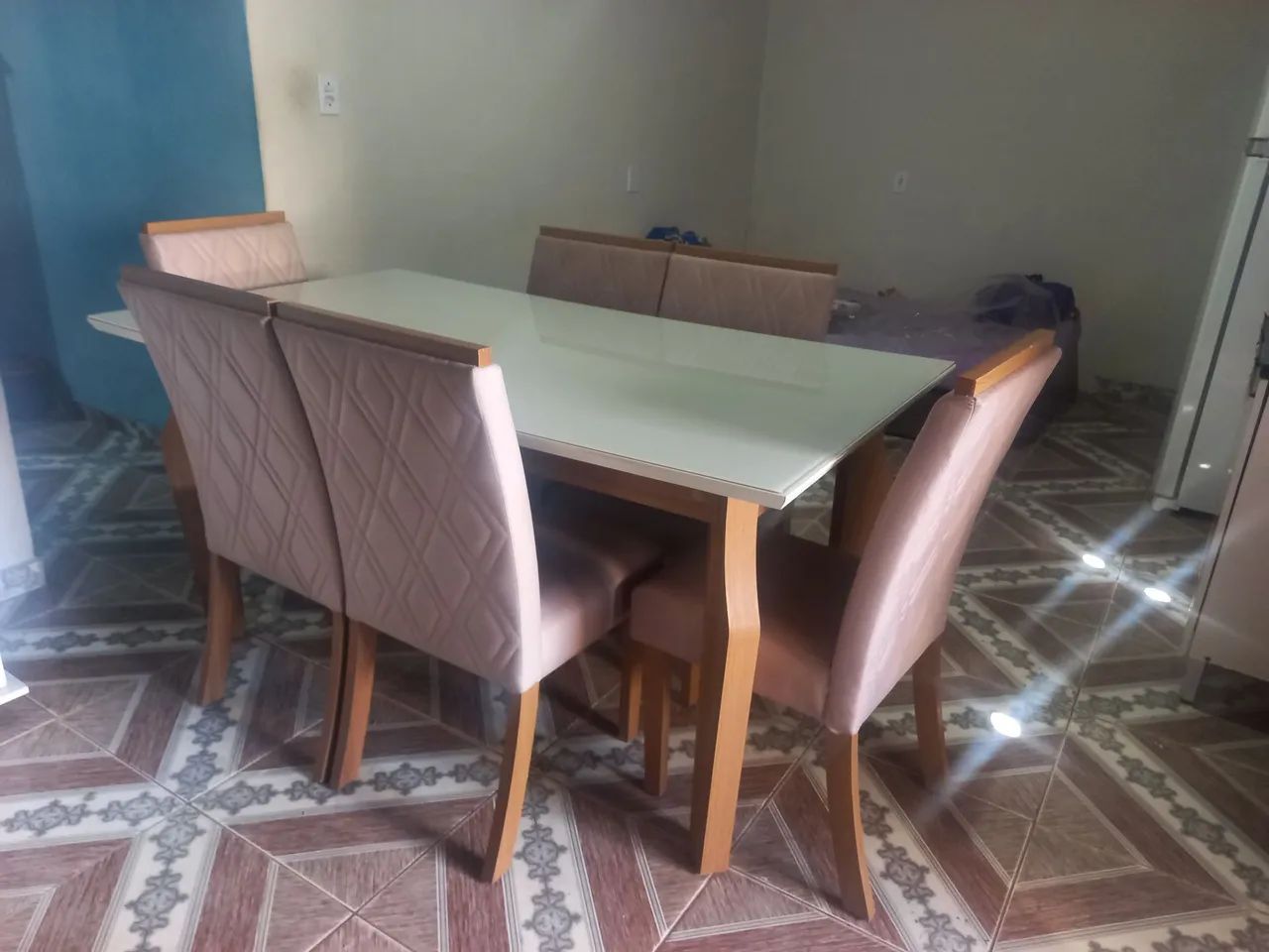 Mesa de 6 cadeiras