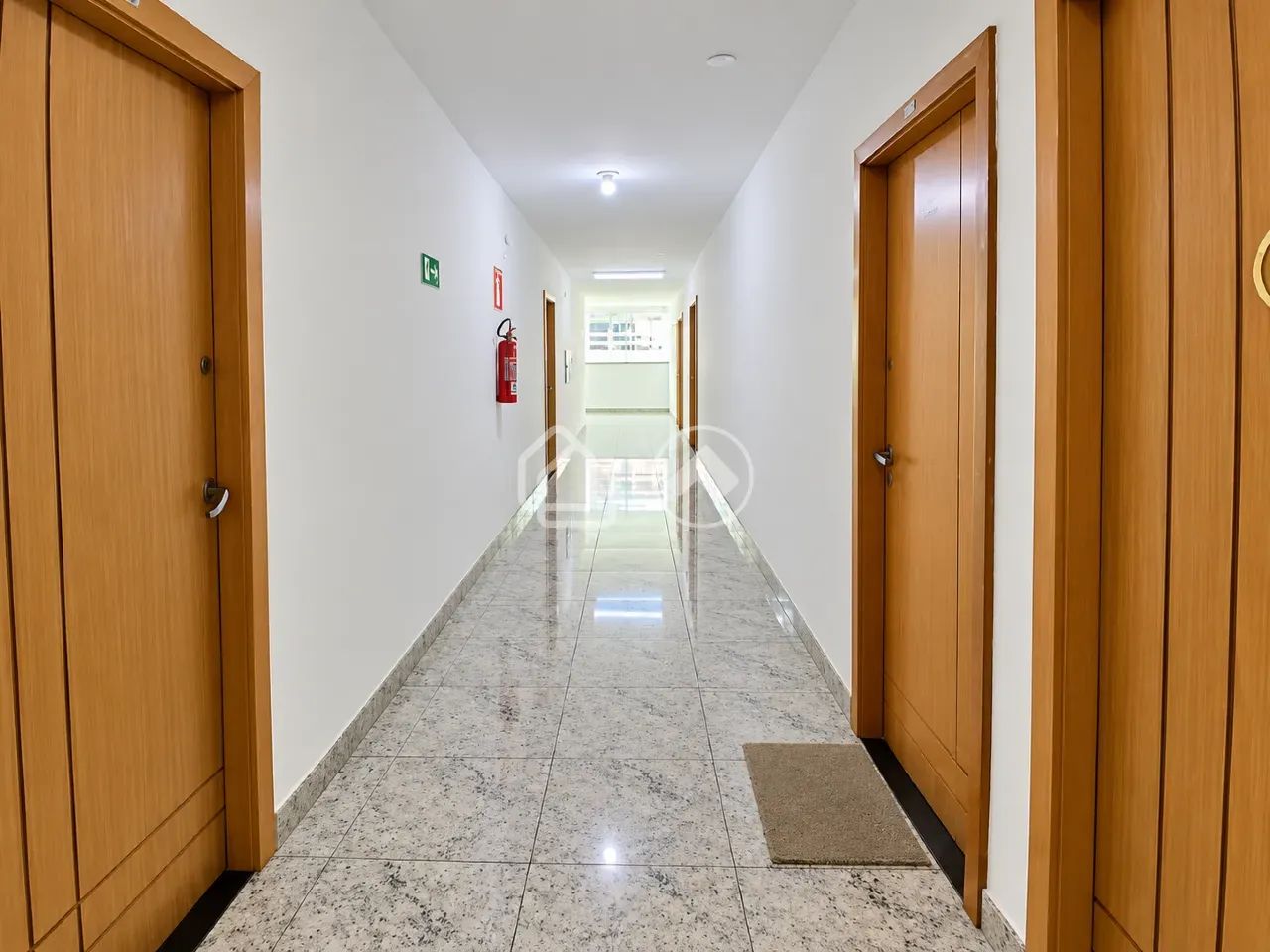 Sala comercial para alugar no Buritis com Copa e Banheiro. - Foto 2