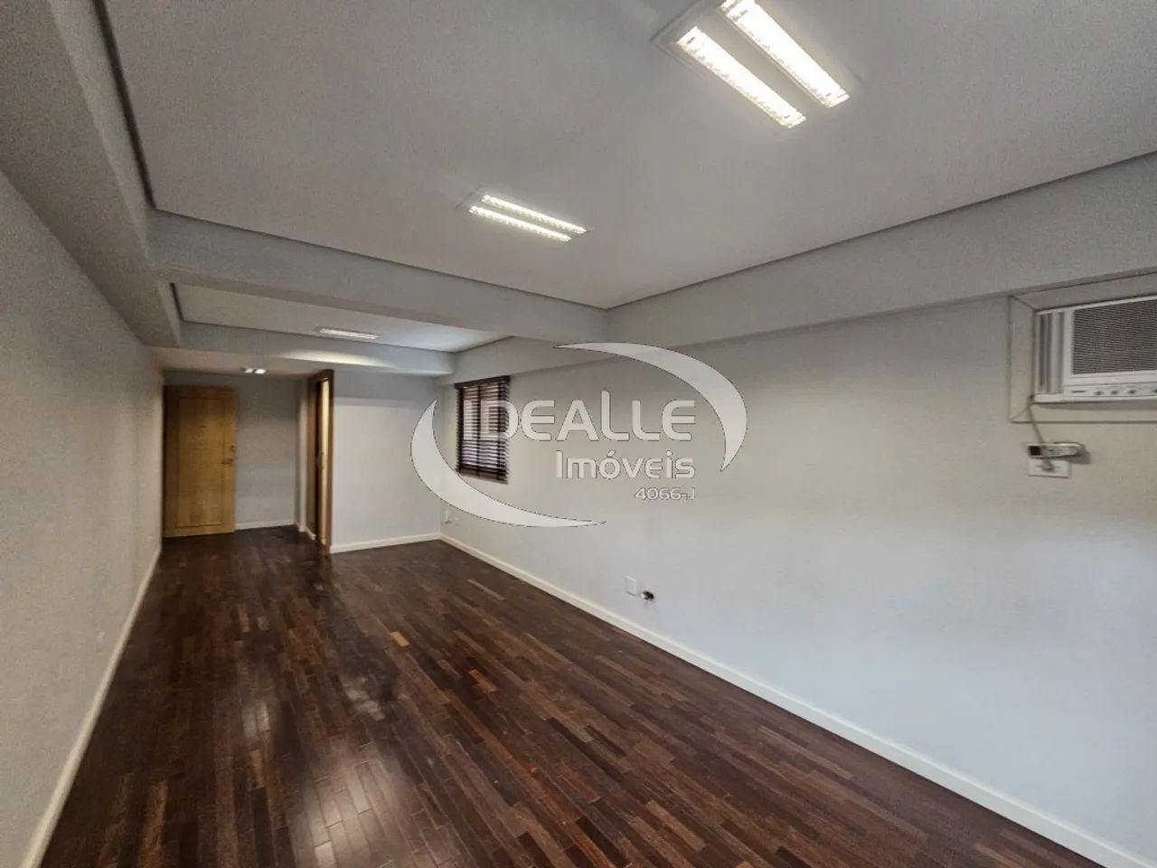 Sala comercial a venda no Batel - Foto 4