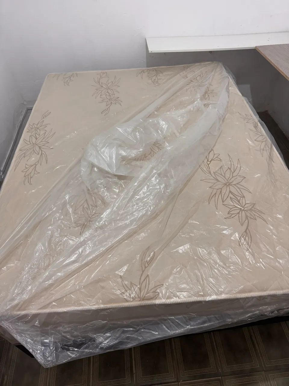 Vendo cama Box e colchão  - Foto 2