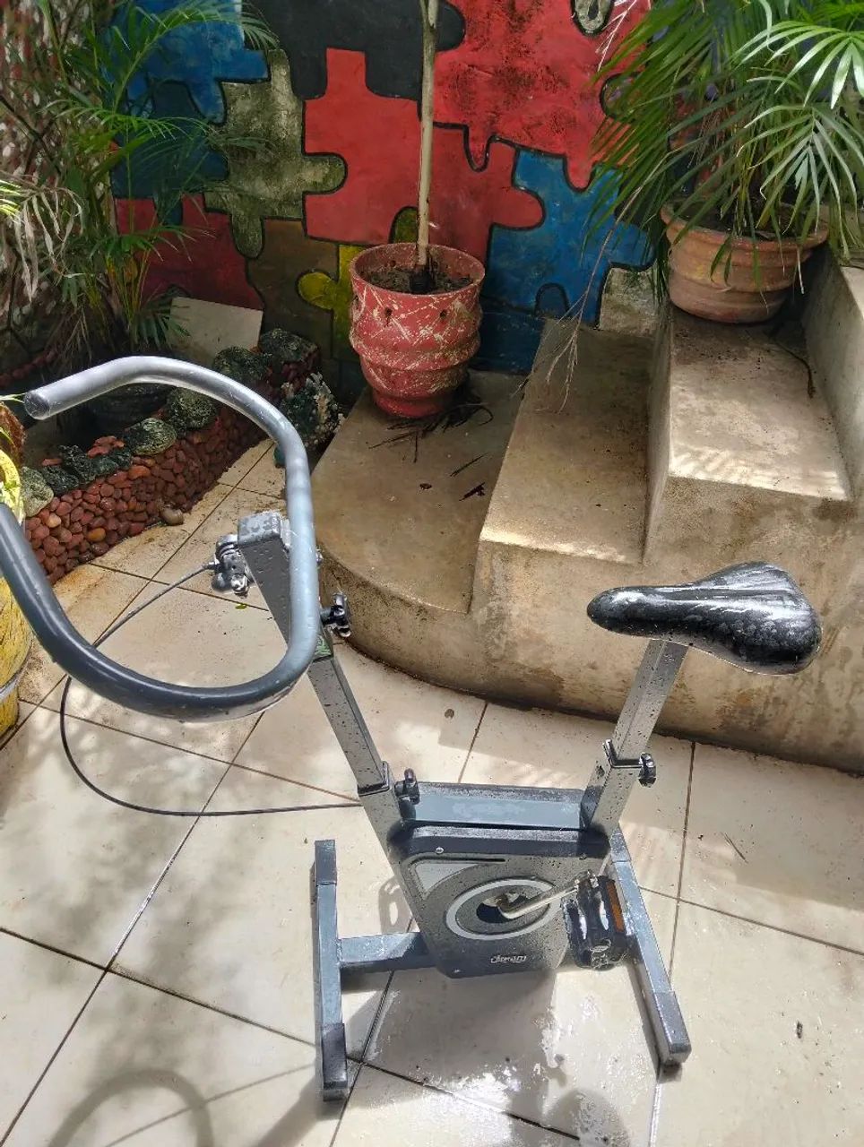 Bicicleta ergométrica em perfeito estado,chama no WhatsApp *50 - Foto 2