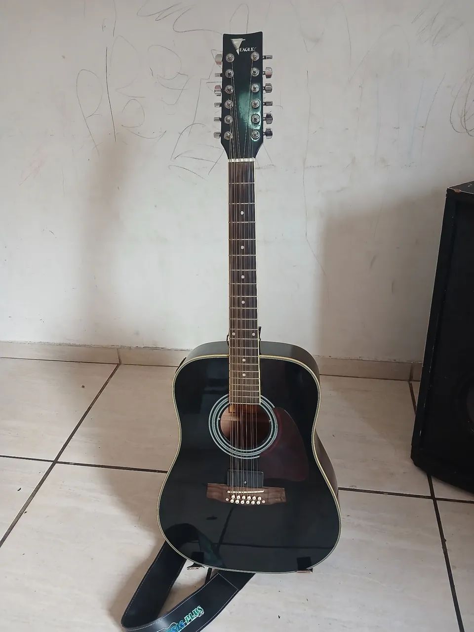 Vendo violão 12 cordas EAGLE, eletroacustico  - Foto 4