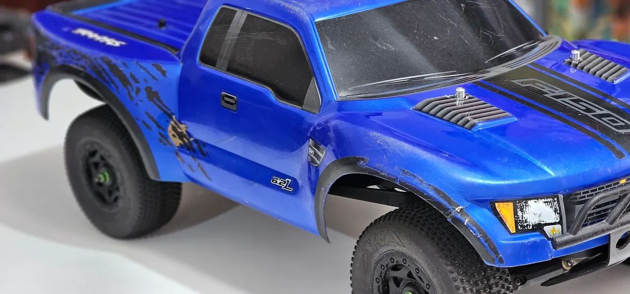Traxxas Slash 4x2 Ford Raptor  - Foto 2