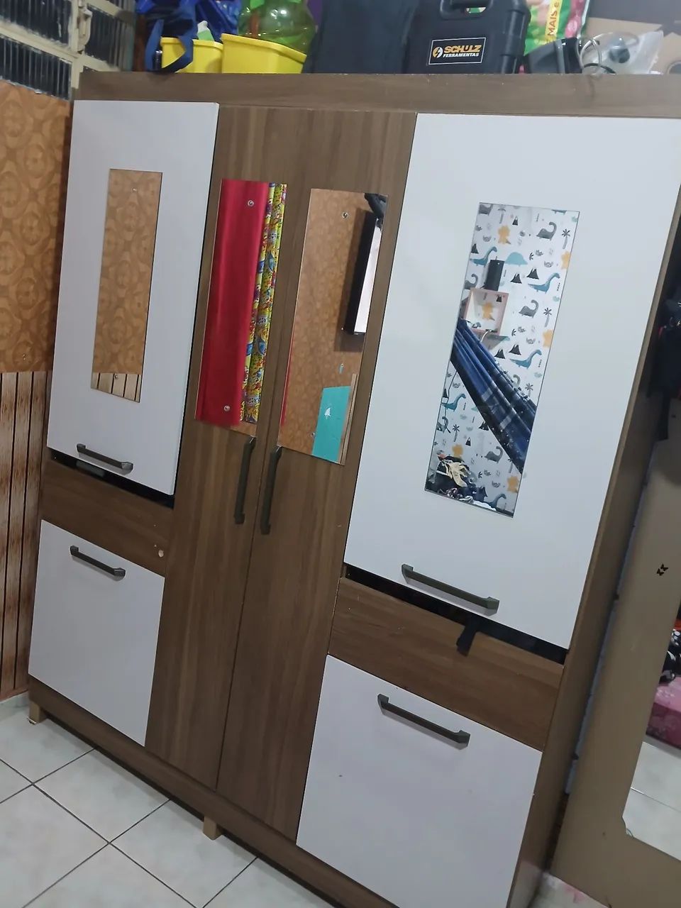 Guarda roupa e cômoda 