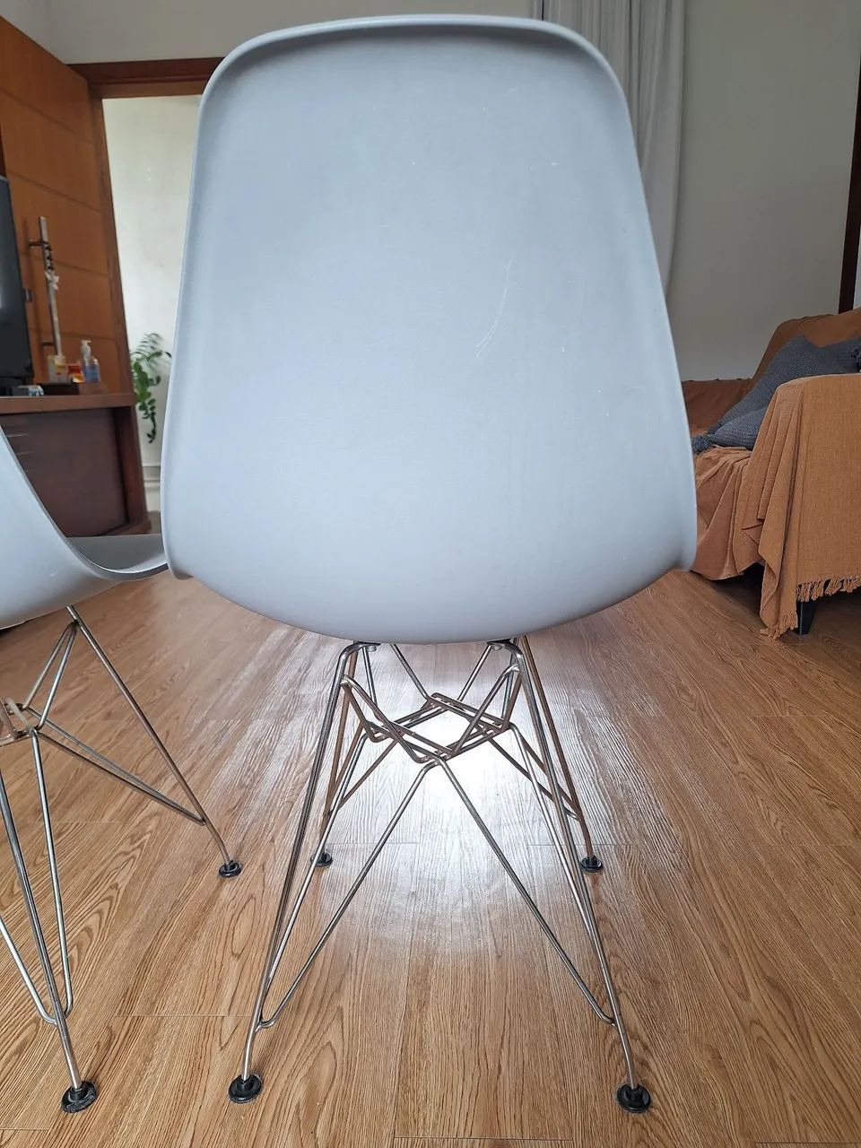 Conjunto 2 cadeiras eiffel pés cromados  - Foto 4