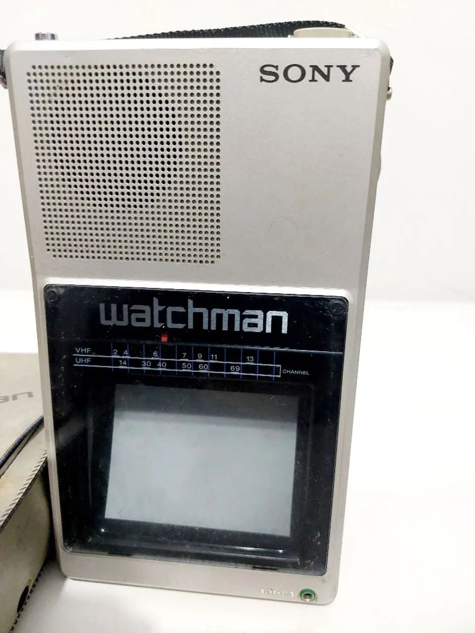Mini TV Sony Watchman raridade - Foto 2