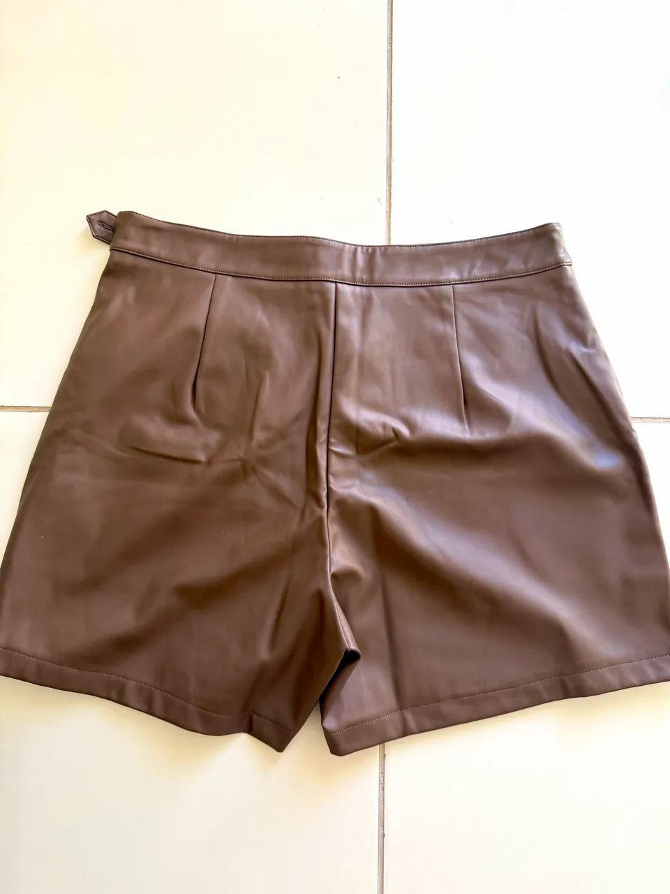 Short saia de couro - Foto 2