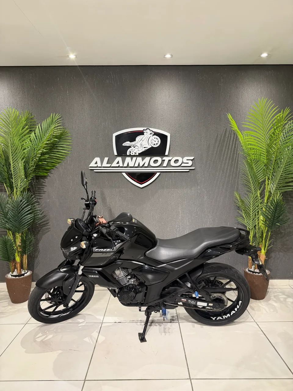 Fz15 único dono 