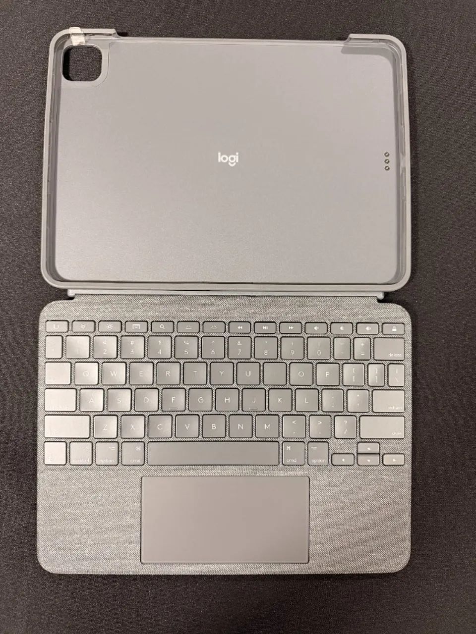 Capa teclado Combo Touch Logitech para iPad Pro 11" - 1ª, 2ª e 3ª Geração - Foto 4