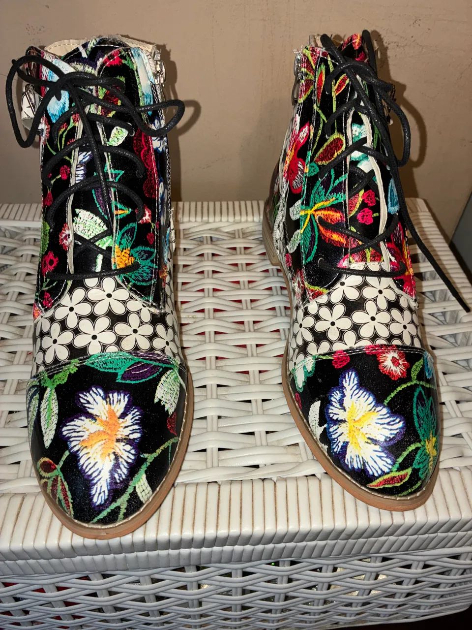Botas coloridas - Foto 4