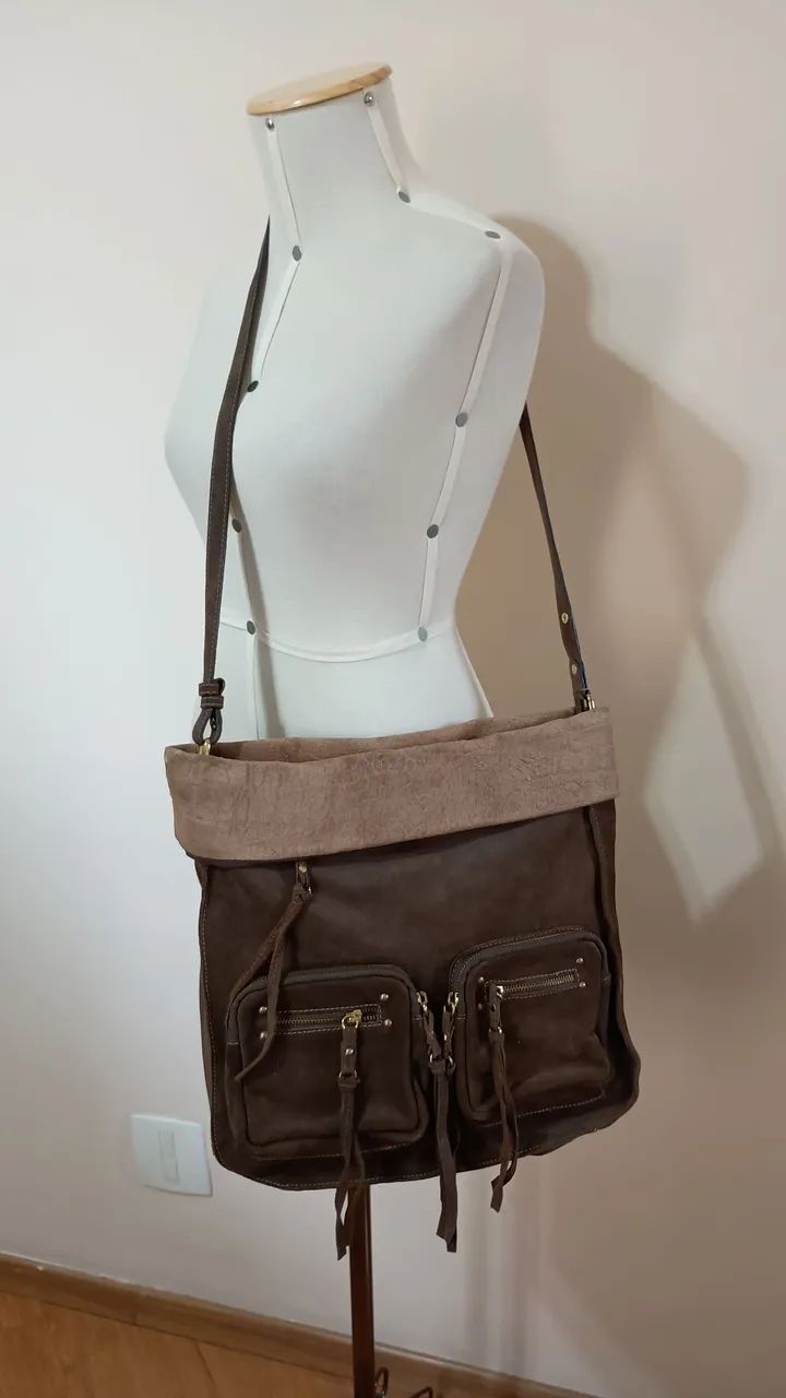 Bolsa estilo carteiro da marca Arezzo - Foto 5