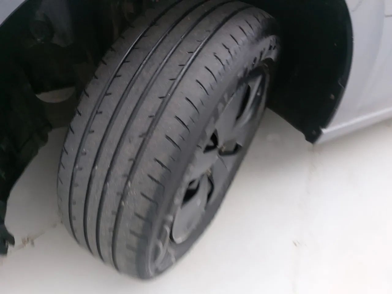 Volkswagen Polo Track 1.0 Flex 12V 5p, foto 11 de 18