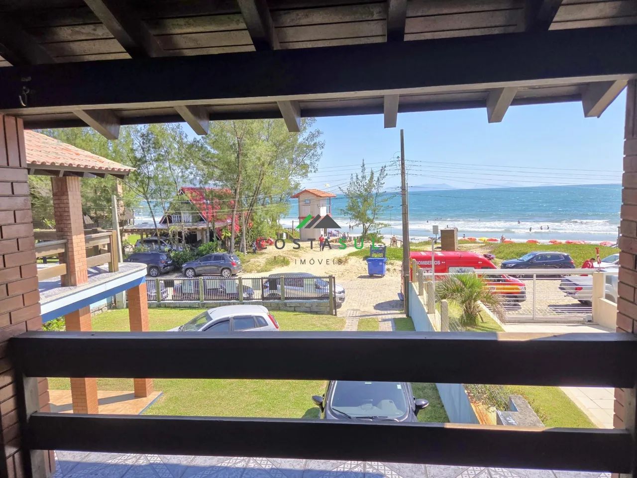 Sobrado à Beira Mar com 5 dormitórios em Garopaba