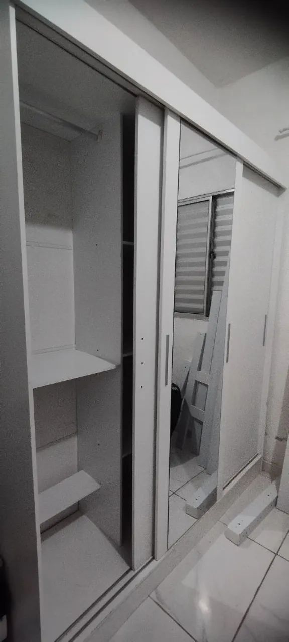 Guarda roupa 3 portas com espelho - Foto 3