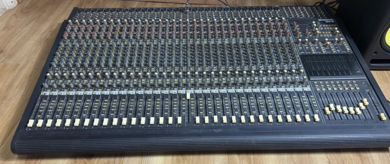 Mesa Mackie 32.8 - Foto 4
