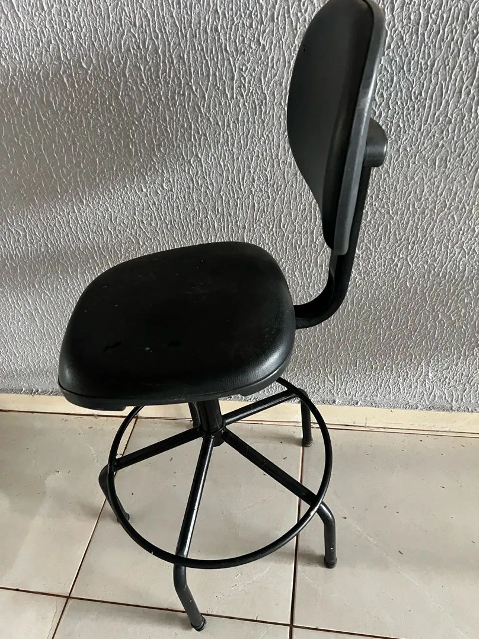 Cadeira giratória  - Foto 4