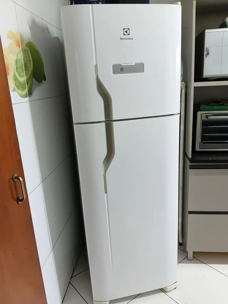 Geladeira Electrolux (MOTOR TRAVADO)