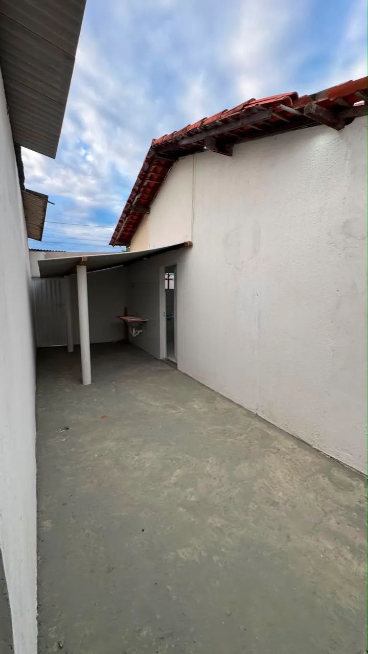 CASA EM ALTOS COM PONTO COMERCIAL - Foto 2