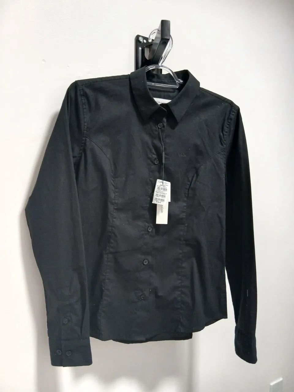 Blusa feminina de botão CalvinKlein