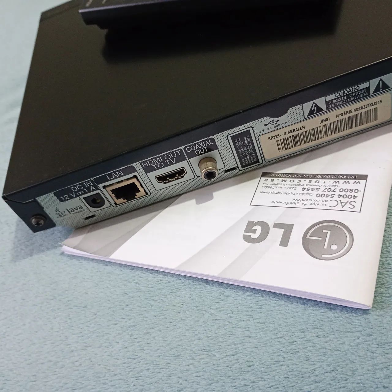 Dvd player LG modelo BP325. Funcionando normalmente. Mas sem o cabo HDMI e adaptador.  - Foto 5