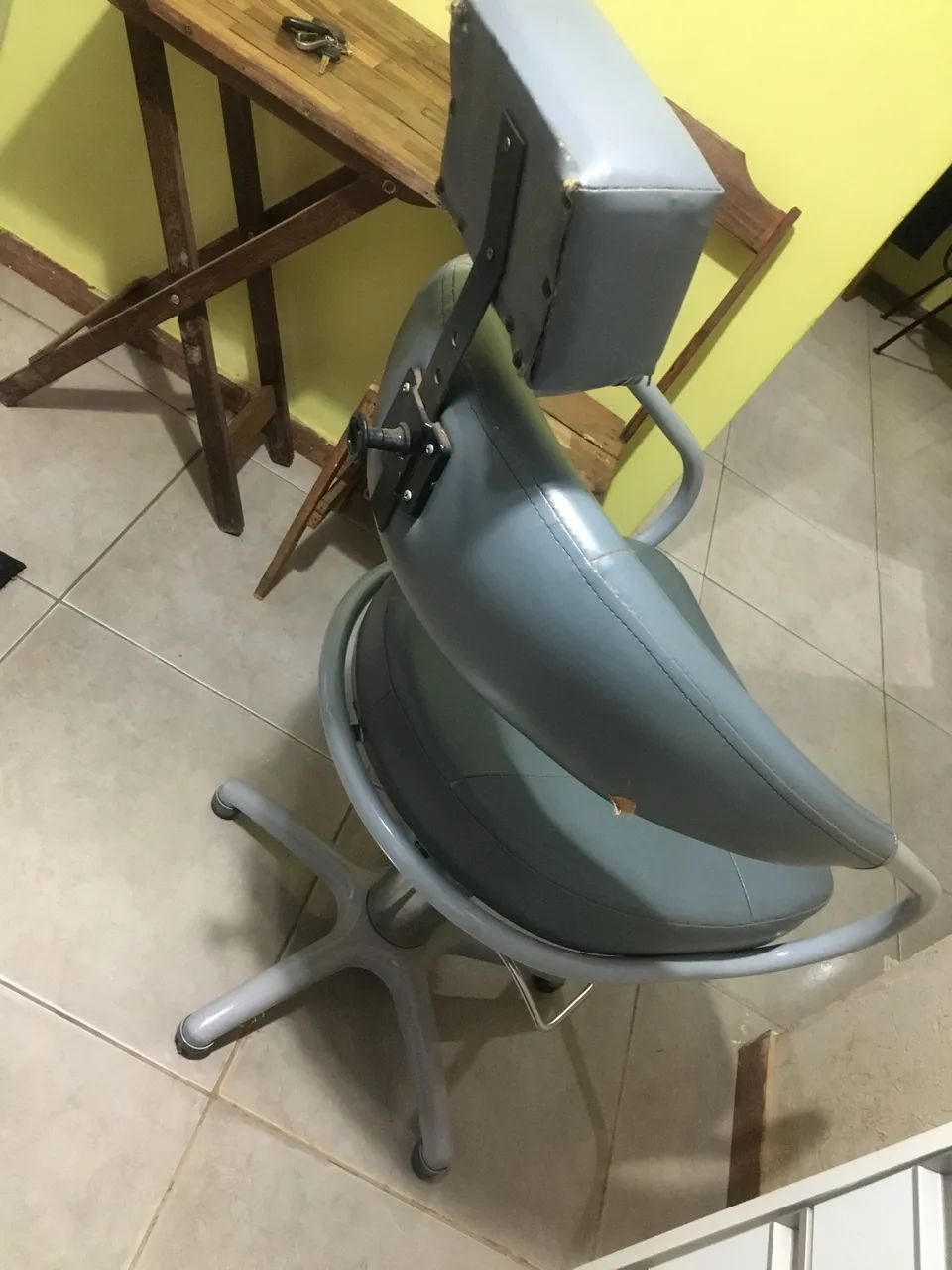 Cadeira para salão cabeleireiro barbeiro - Foto 3