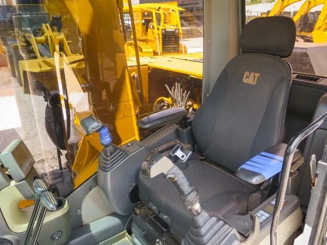 Escavadeira Caterpillar 313D2 GC 2018 equipada com garra - Foto 6