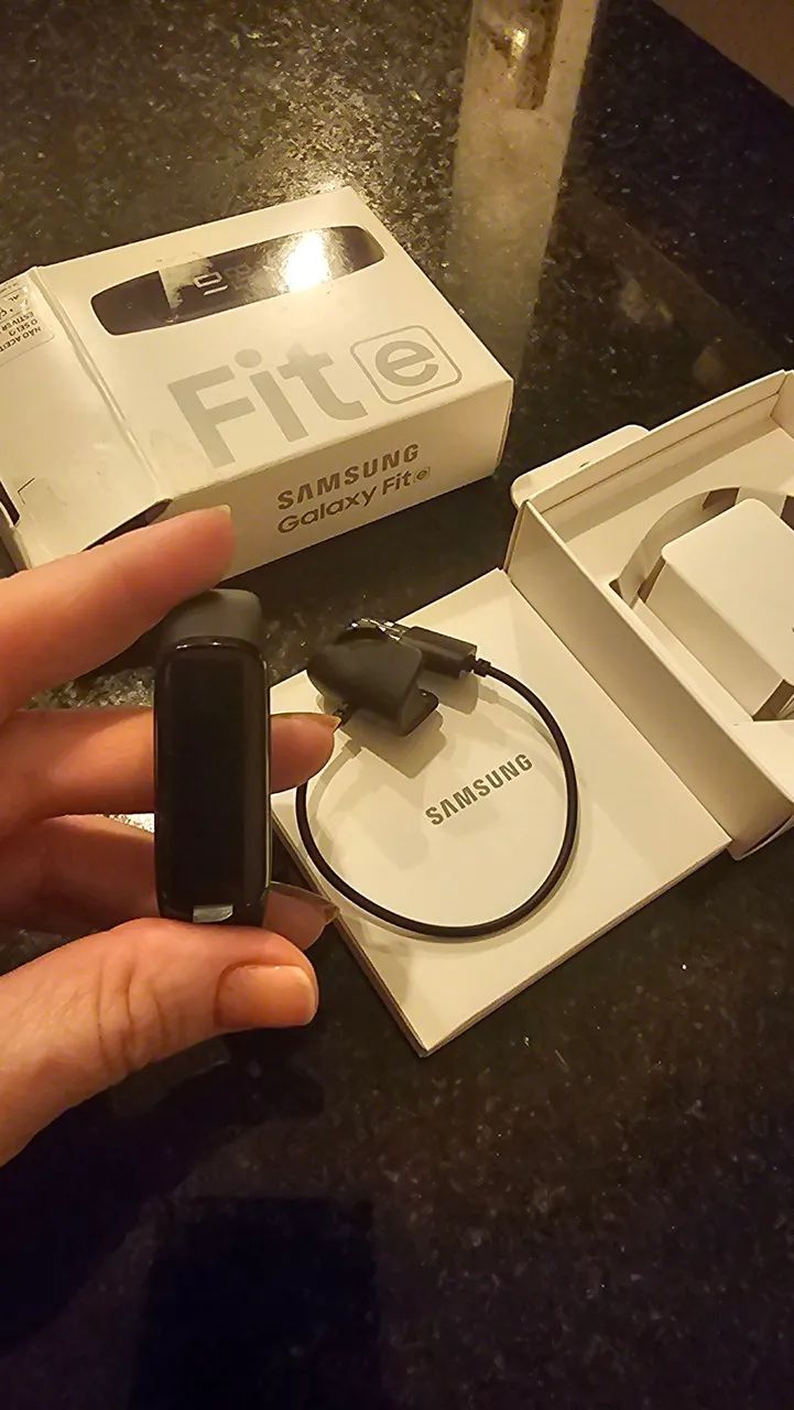 Samsung Galaxy Fit e - para uso das peças e acessórios. Nunca usada - Foto 3