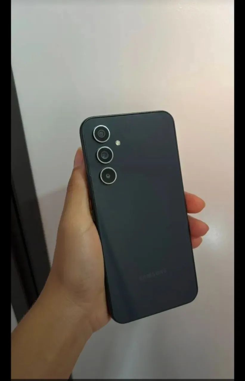 Celular A54 semi novo