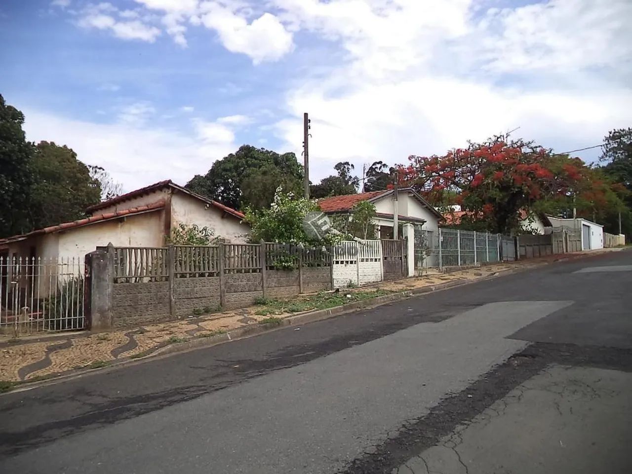 Chácara à venda em Hortolândia, Vila Real, com 3 quartos, com 2092.4 m²
