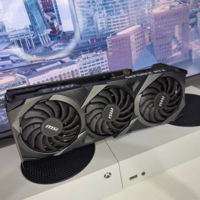 MSI VENTUS RTX 3080 OC 10GB; 6 meses de garantia - PEGO PLACA INFERIOR E PS4/XBOX