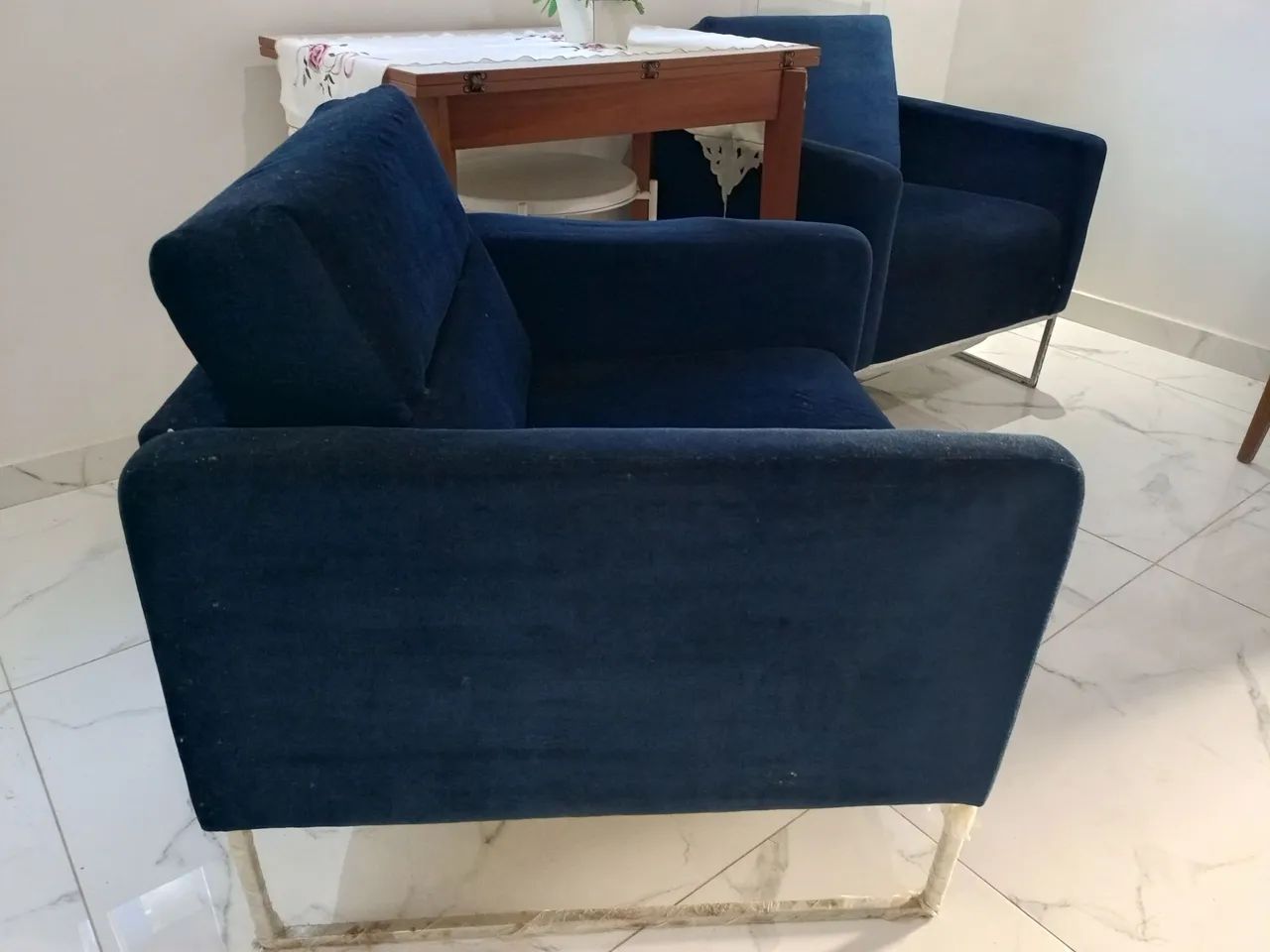 Poltrona luxuosas todo no Suede  - Foto 2