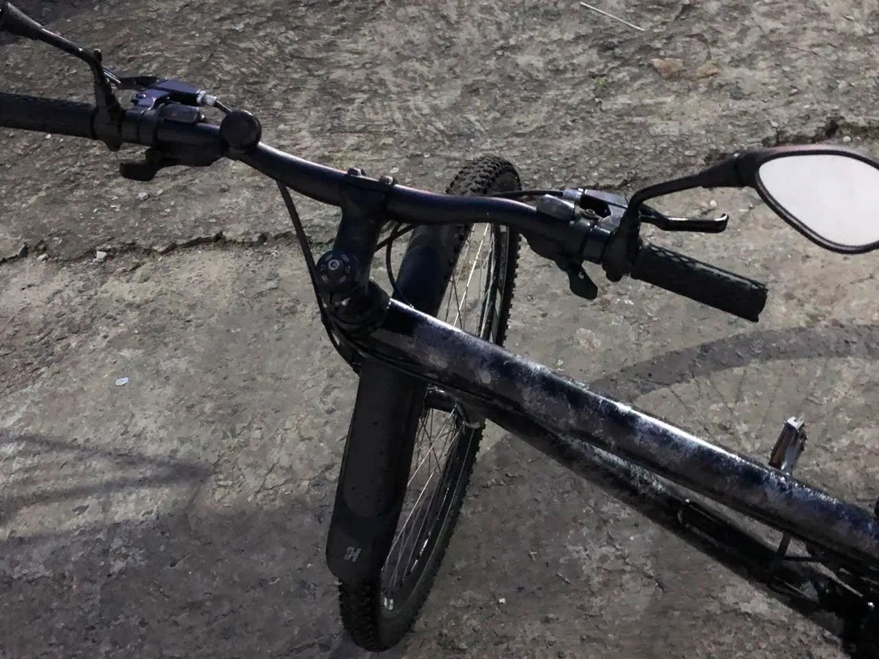 Bicicleta aro 29 zera, com acessórios - Foto 5