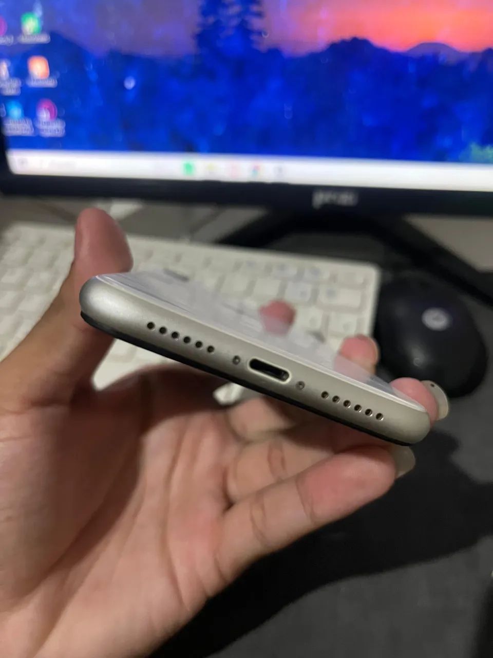 iPhone 11 - face id on  - Foto 2