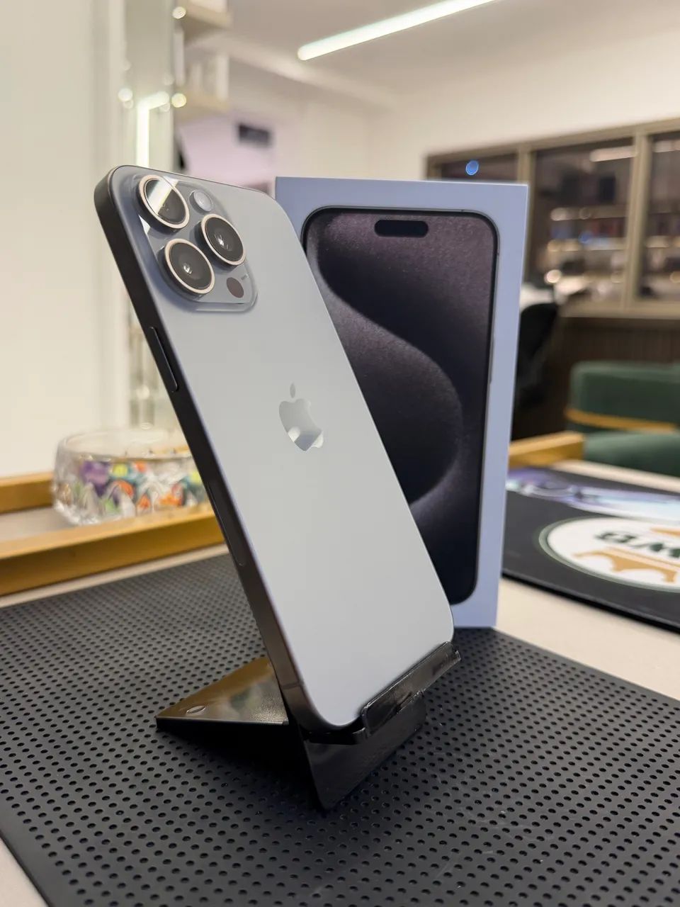 iPhone 15 Pro Max 256GB Natural - SEMINOVO- LOJA FÍSICA