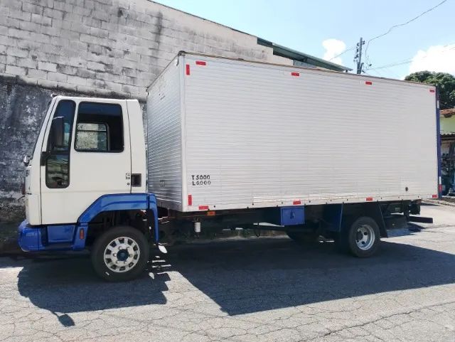 Ford Cargo 815 E Branco 2006/06 Diesel - Foto 3