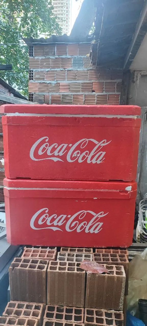 Caixa térmica isopor 170 litro + 2 da coca 100 litros novos - Foto 3