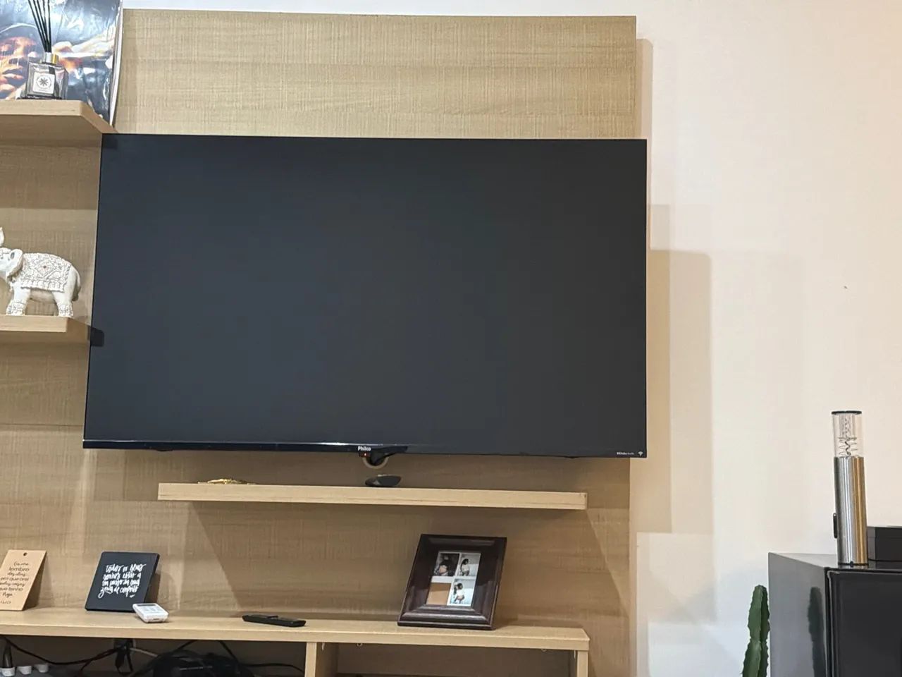 Televisão nova pouco uso Philco 4k 55 polegadas