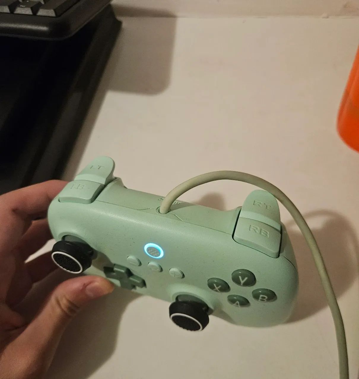 Controle 8BitDo com fio - Foto 2