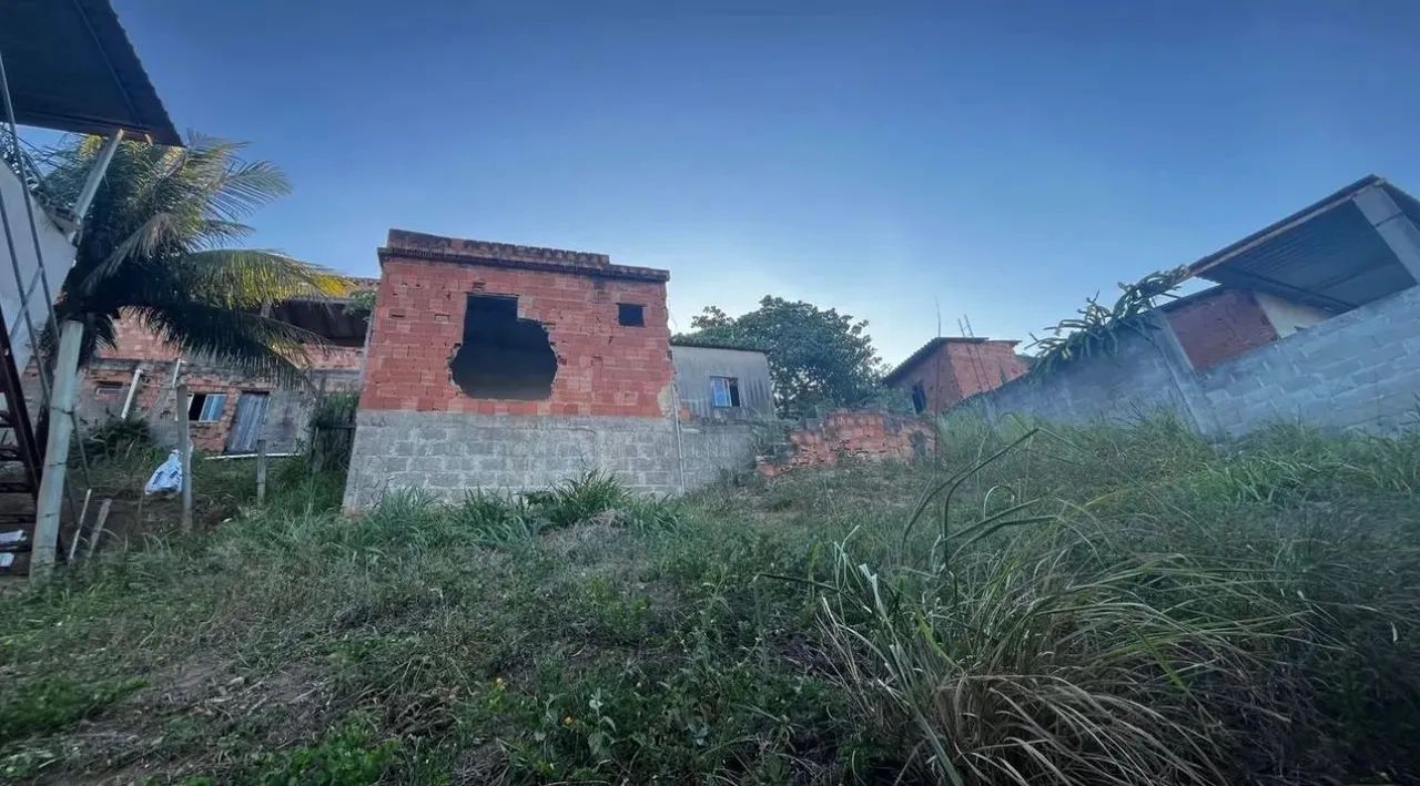 Vendo lote com meia casa construída  - Foto 4