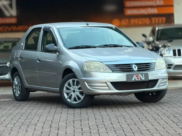 Renault Logan 2011