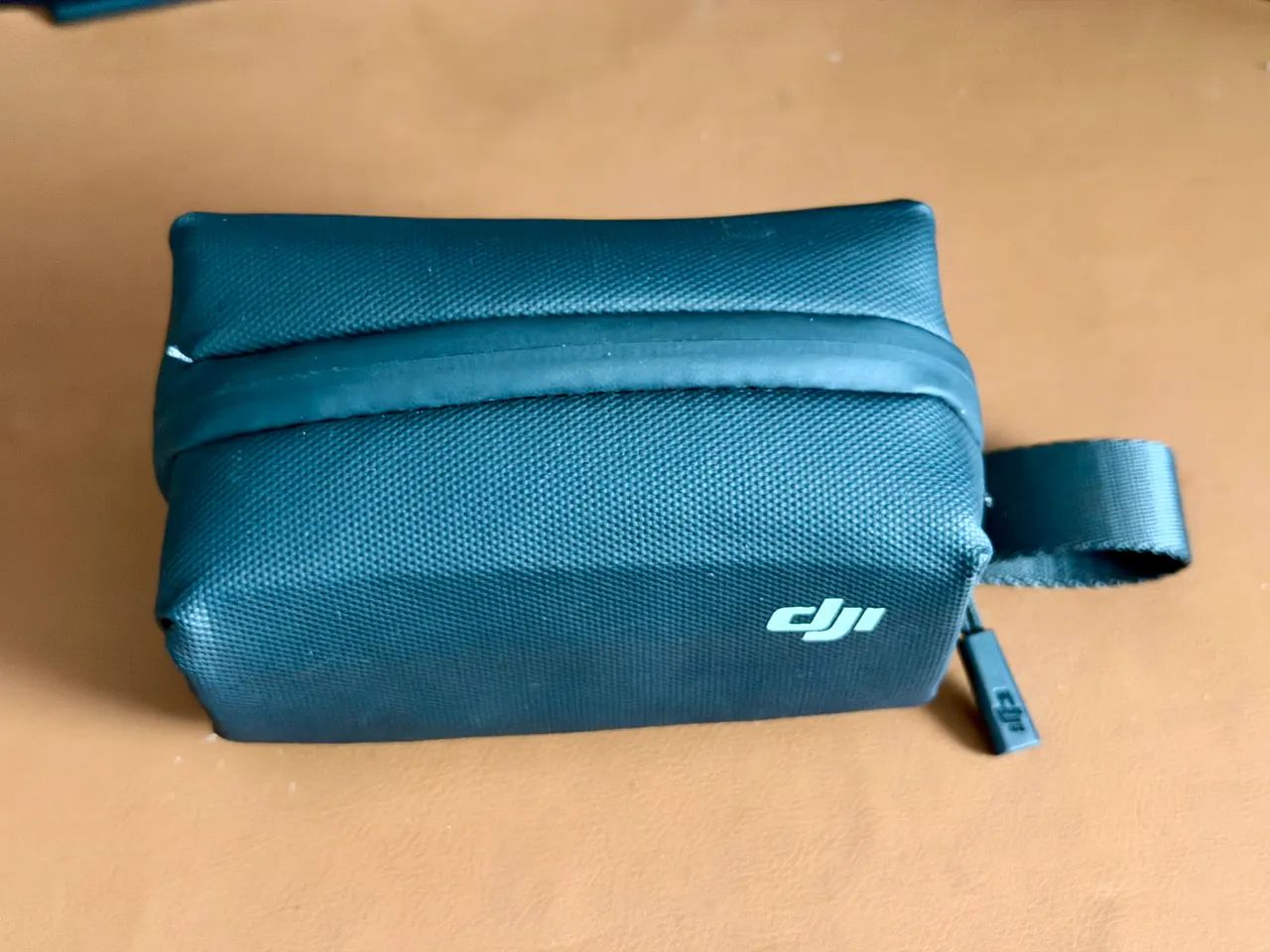 Dji Mic 2 (2 Tx + 1 Rx + estojo de carregamento) Cor preta - Foto 3