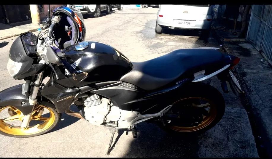 Moto CBR 300  - Foto 5