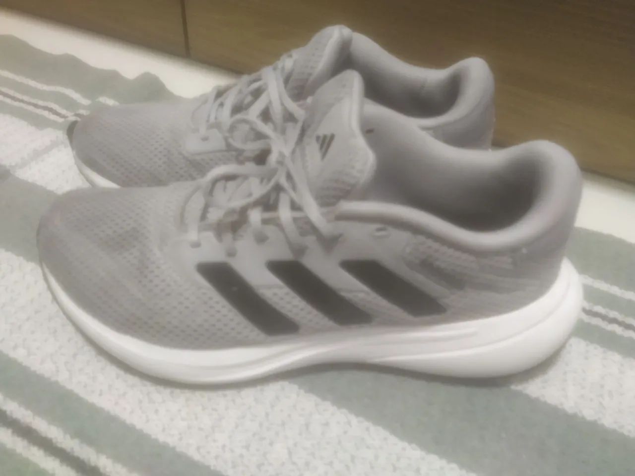 Tênis Adidas - Foto 4