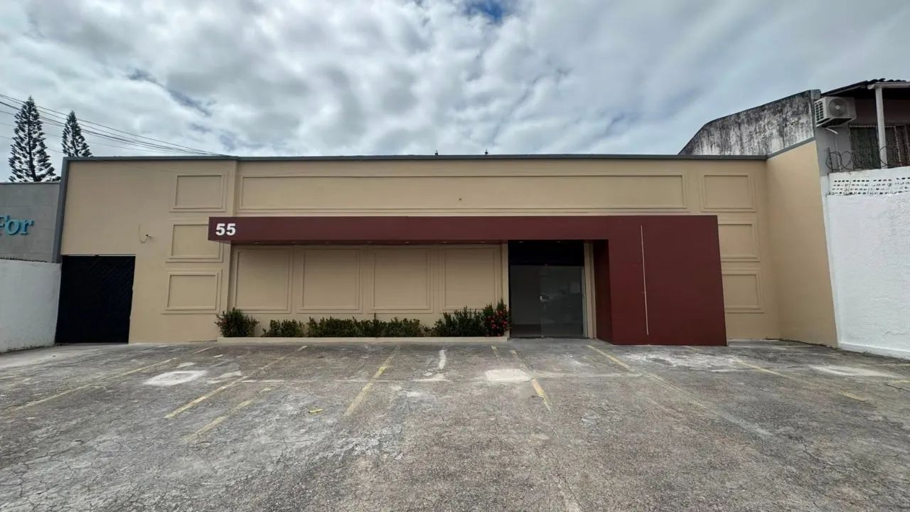 Casa comercial para aluguel em Parque Manibura