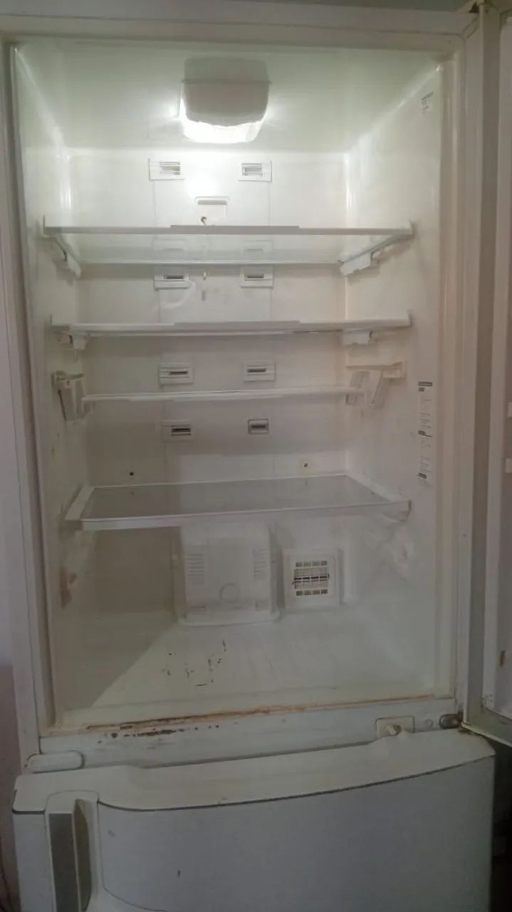 Vendo geladeira  - Foto 2