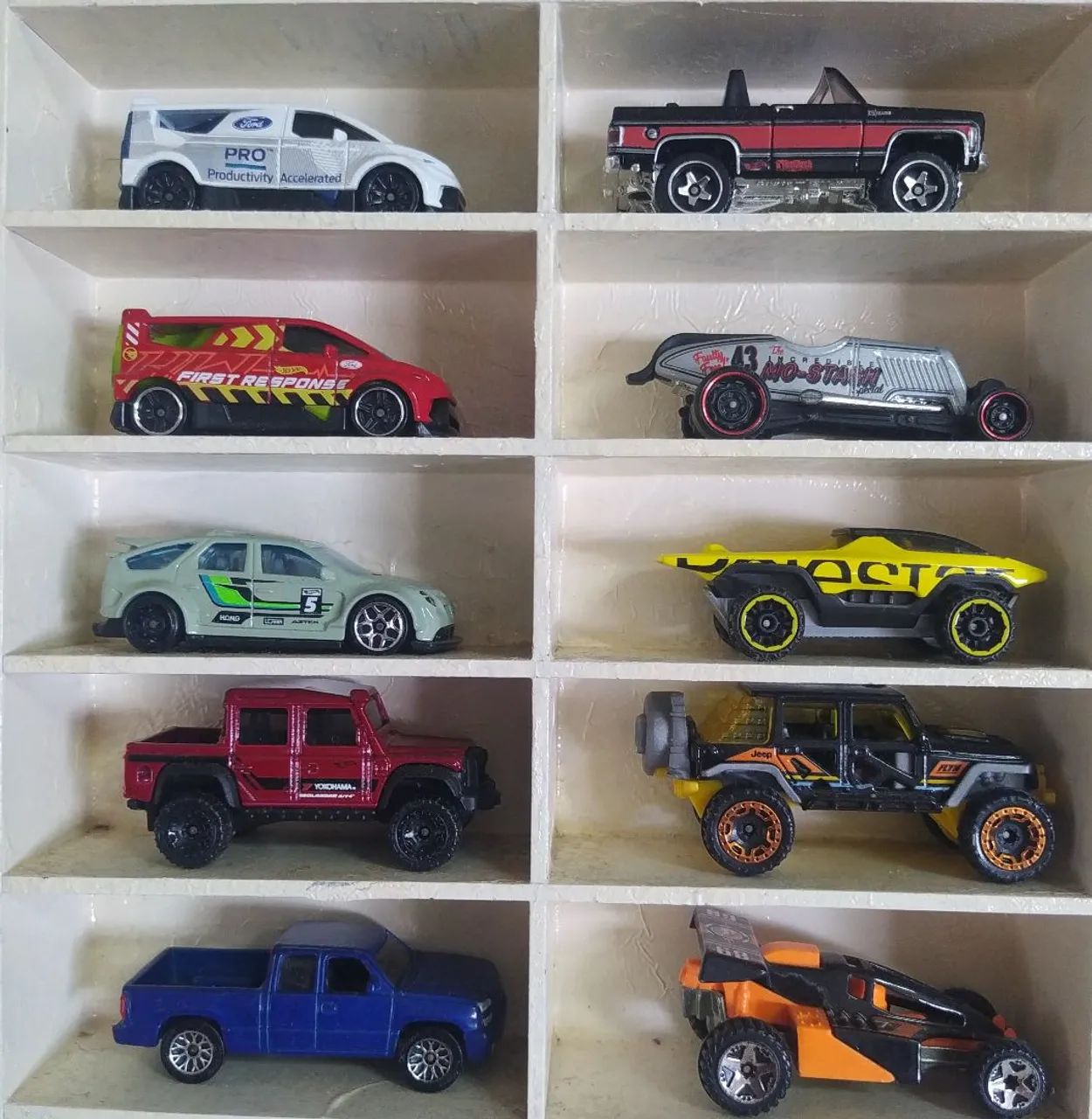 Só Carrinhos e Miniaturas Hot Wheels e de outras marcas R$20,00 cada - Foto 4