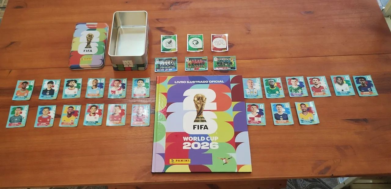 Álbum, figurinhas e porta figurinhas 