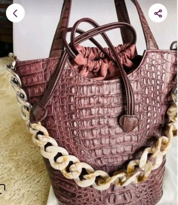 Bolsa zarmoi original com couro de crocodilo comprada no Japão com nf  - Foto 2